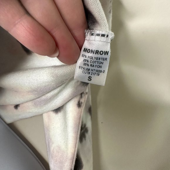 MONROW Kaleidoscope Tie-Dye Cropped Boyfriend Sweatshirt Small NEW - Picture 2 of 4